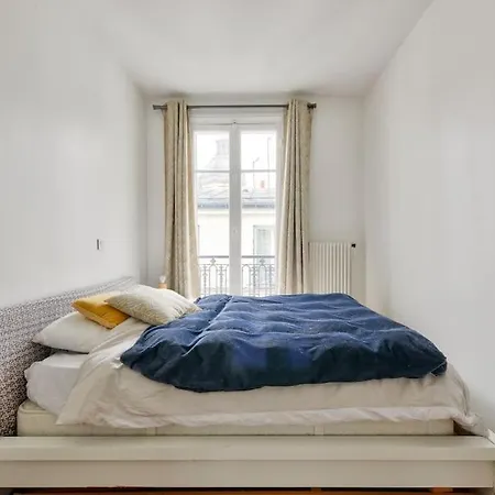 Elegant Avec Balcon Au Coeur Du Marais *